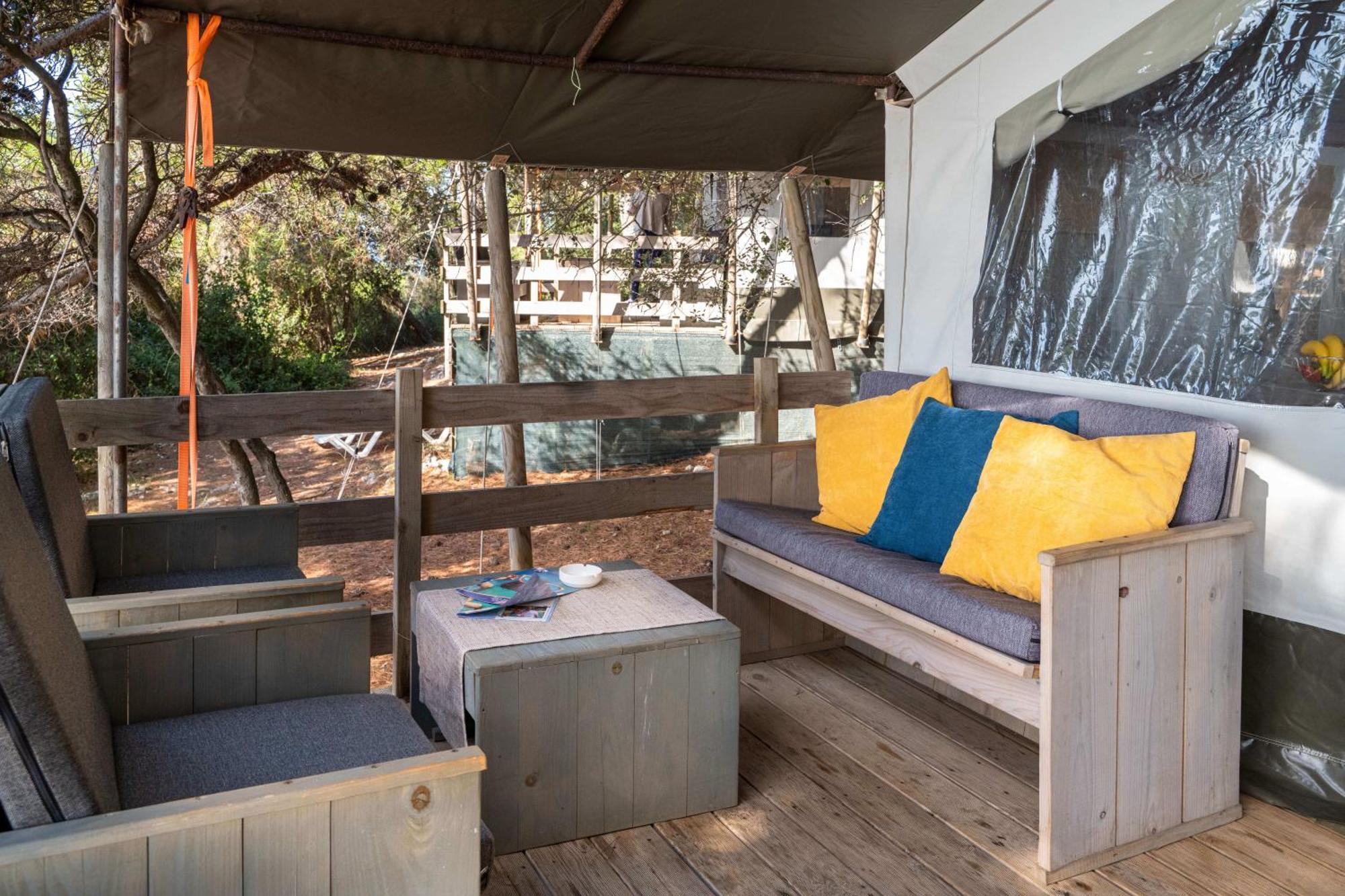 Koversada Camping Resort 브르사르 객실 사진