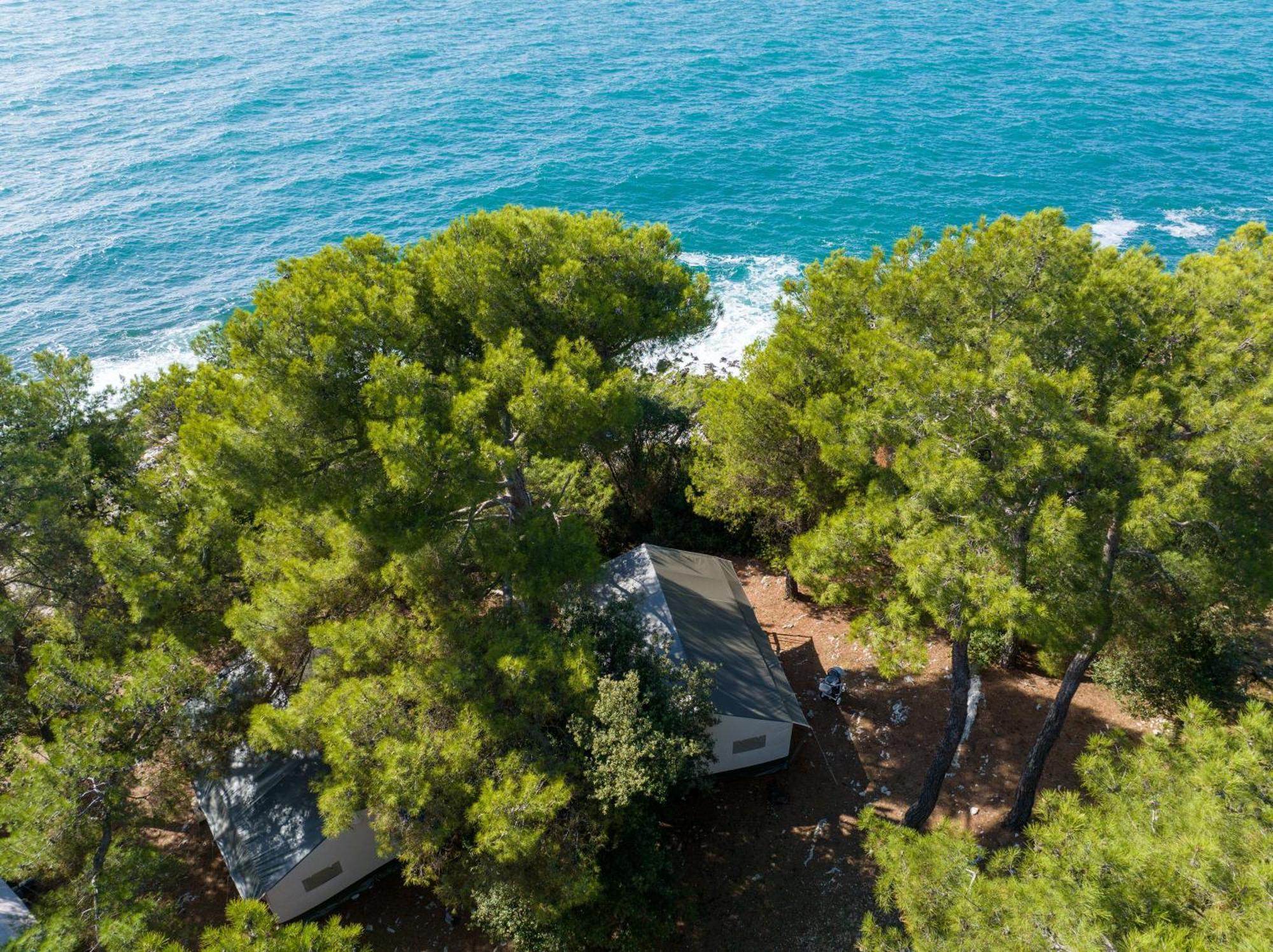 Koversada Camping Resort 브르사르 객실 사진